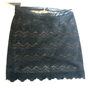 Lace skirt